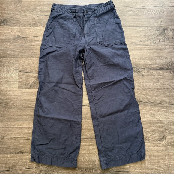 Patagonia Organic Cotton Navy Blue Hiking Wide Leg Casual Pants size 8 Women - Picture 2 of 16